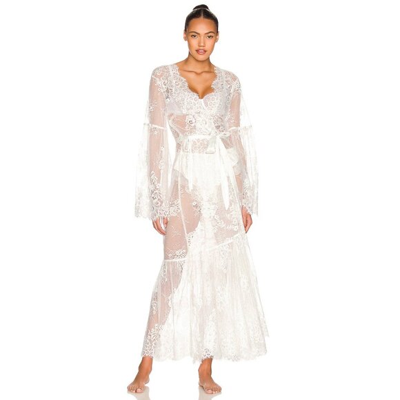 homebodii Georgina Long Lace Robe in White - Picture 2 of 4